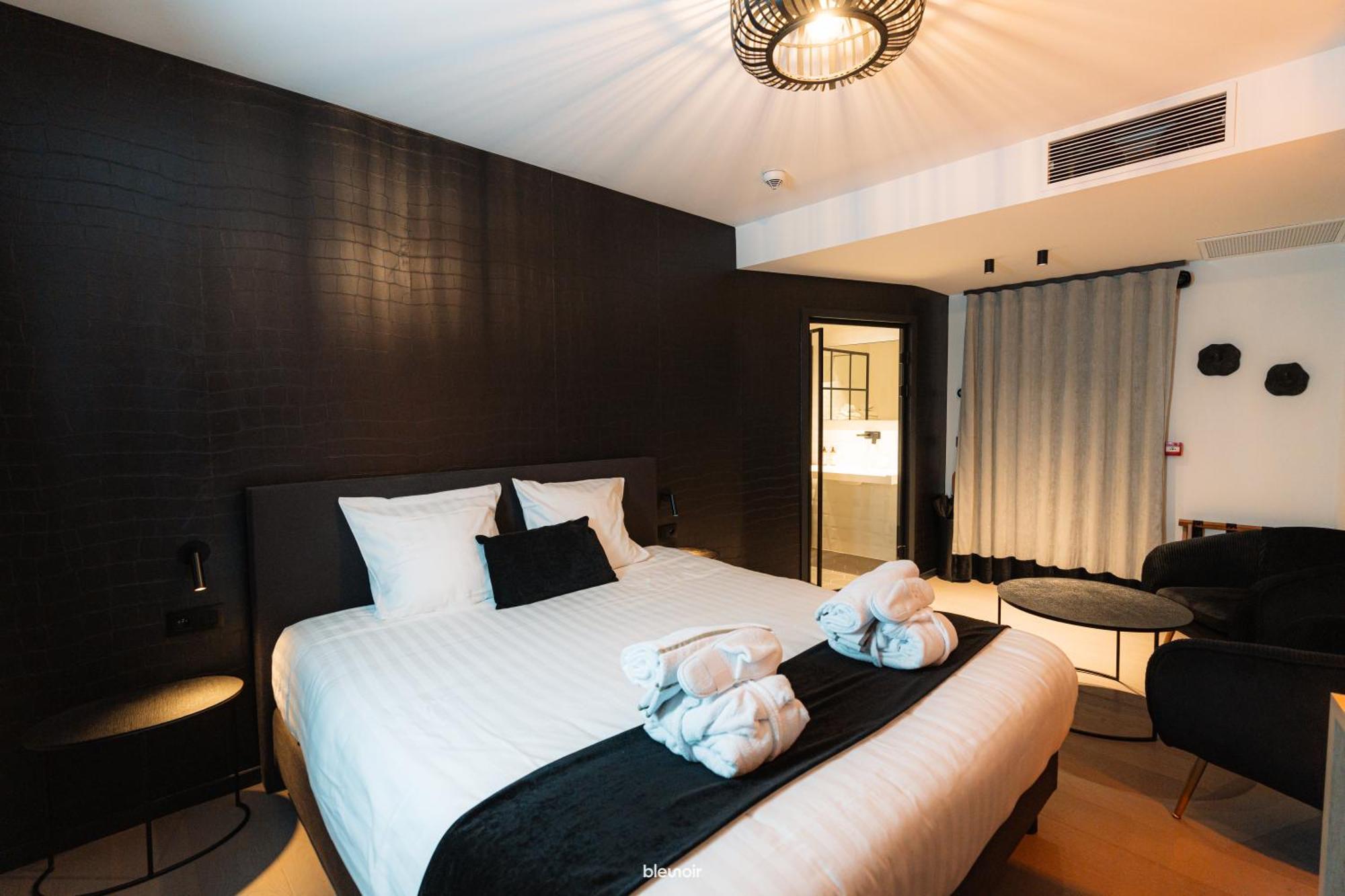 Domaine Des Thermes Awans Bagian luar foto